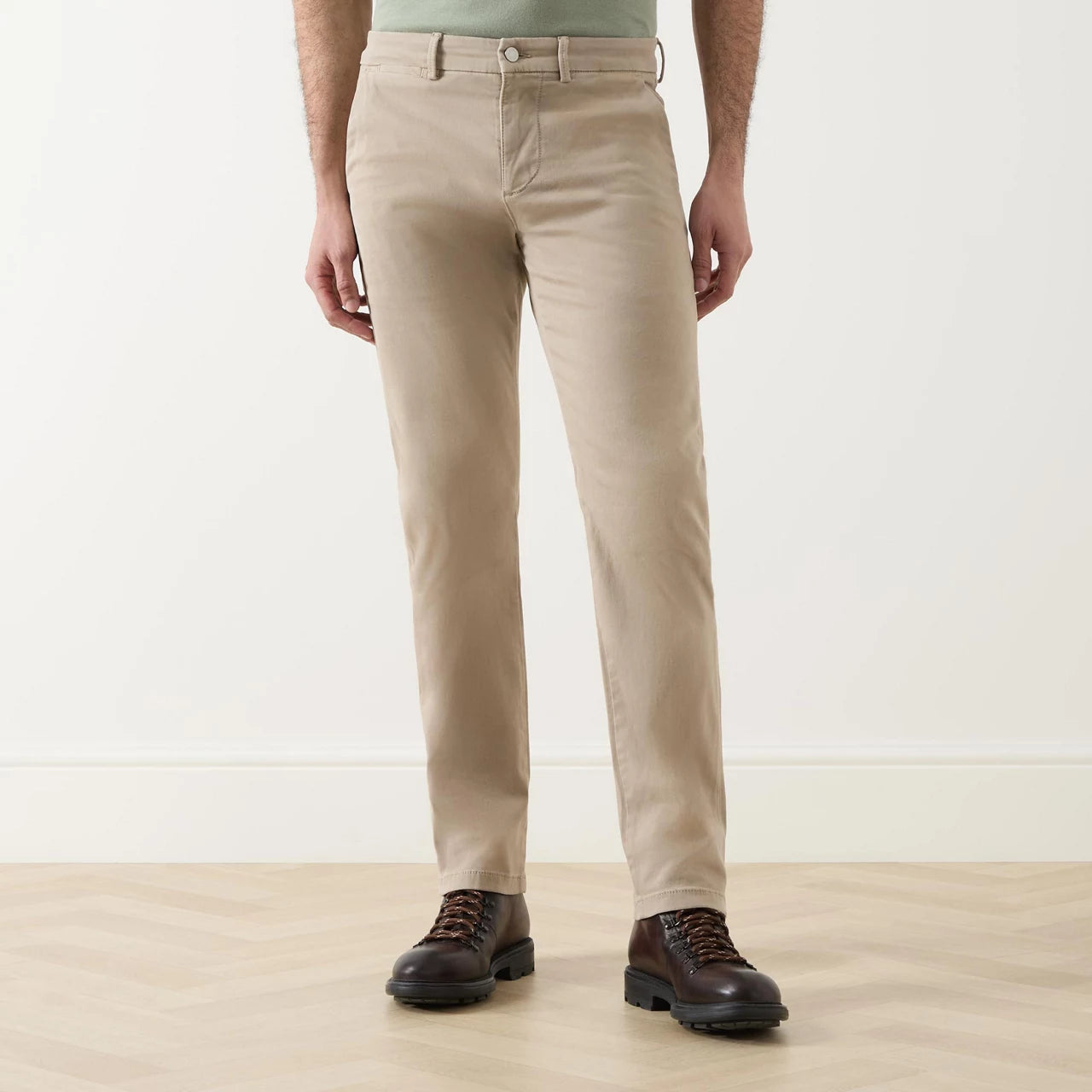 7 For All Mankind Slimmy Sateen Chinos